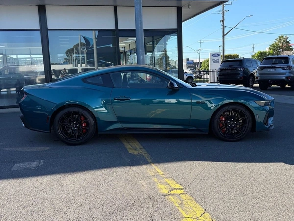 2026 Ford Mustang GT Manual RWD